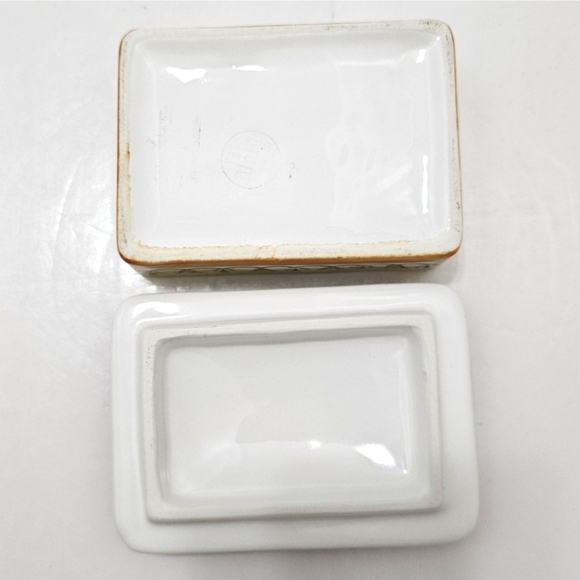 Vintage Painted Ceramic Jewelry Box - Picture 4 of 13